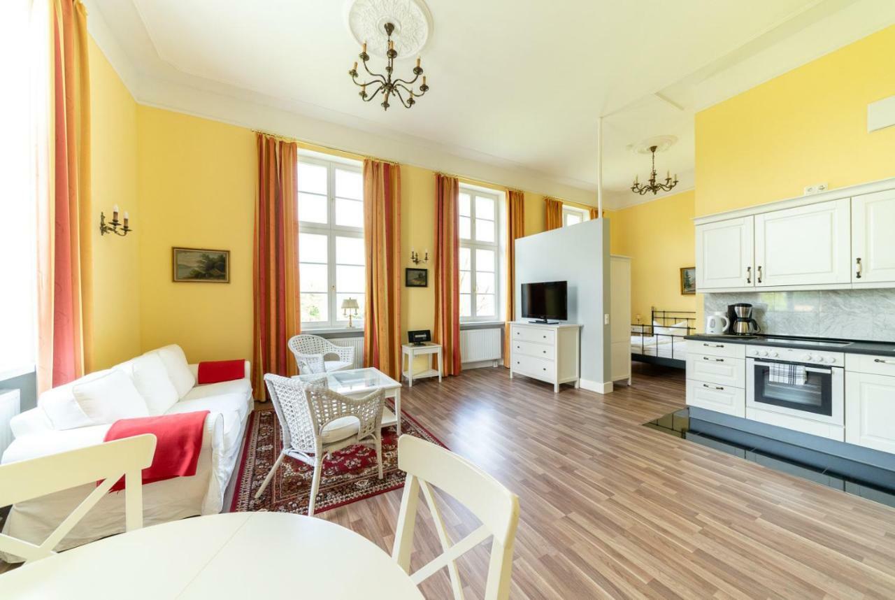 Gutshaus Gross Helle Lägenhet Mölln Exteriör bild