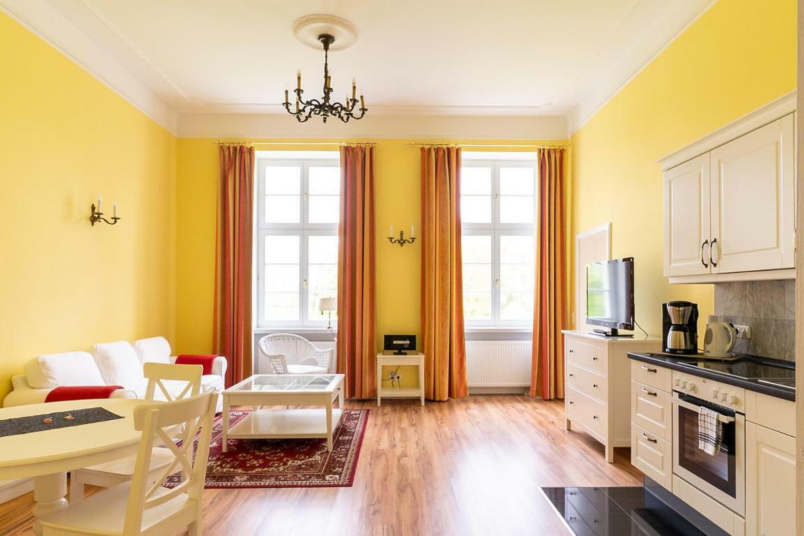 Gutshaus Gross Helle Lägenhet Mölln Exteriör bild